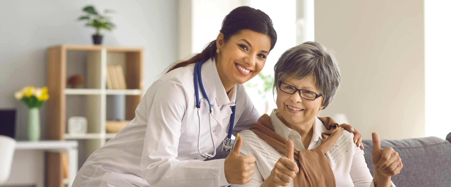 image of a patient and doctor doing thumbs up